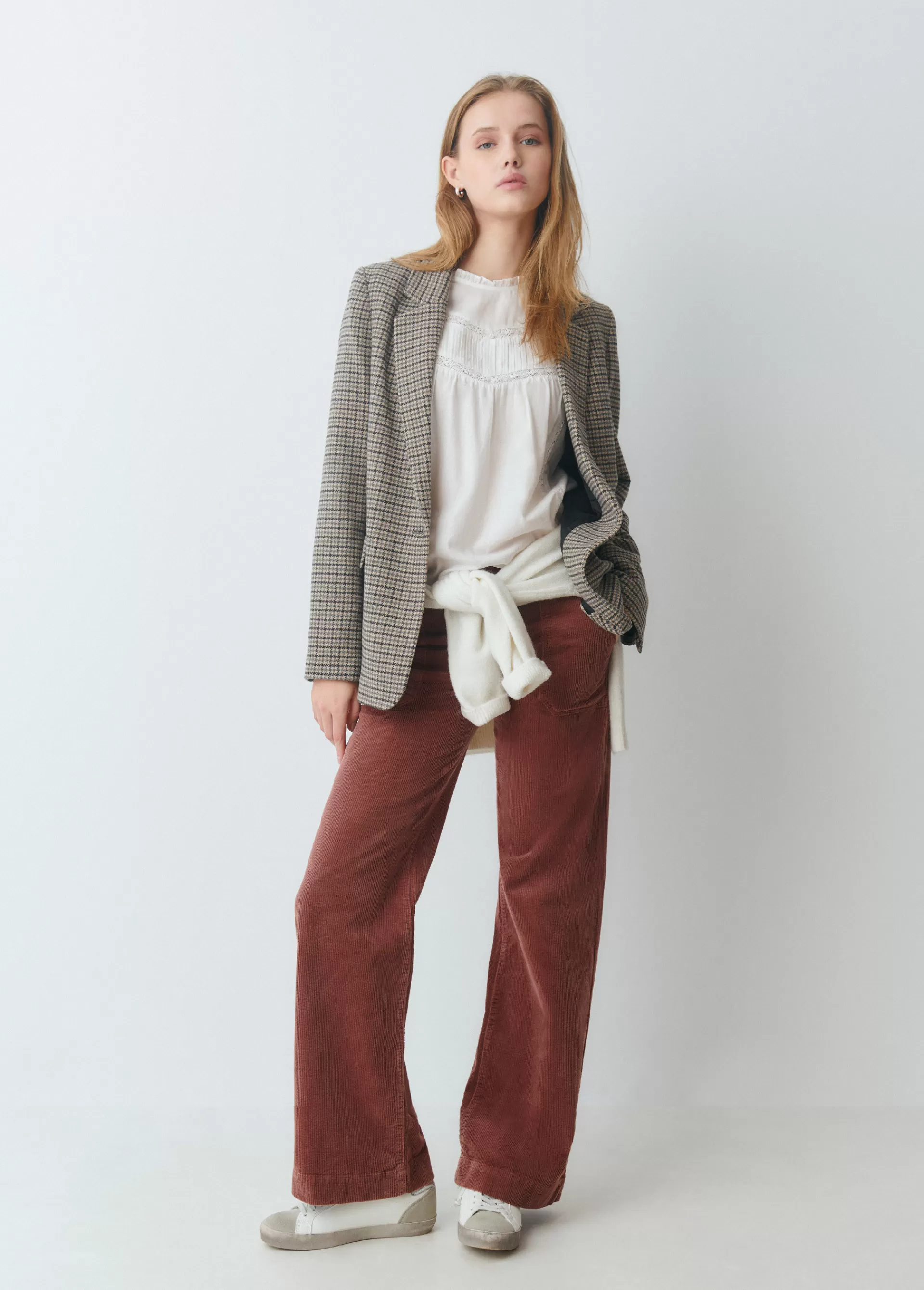 blusa_romntica_puntillas_2.webp Brownie Blusa romántica puntillas