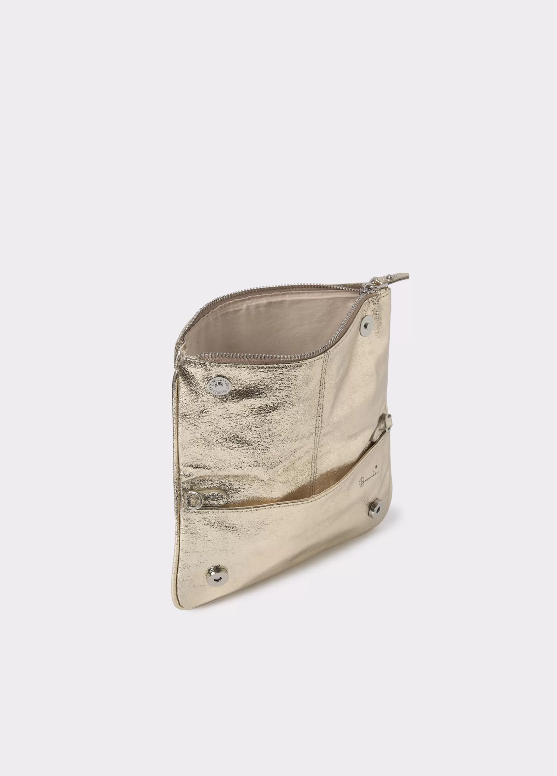 bolso_solapa_laminado_cadena_gruesa_3.webp Brownie Bolso solapa laminado cadena gruesa