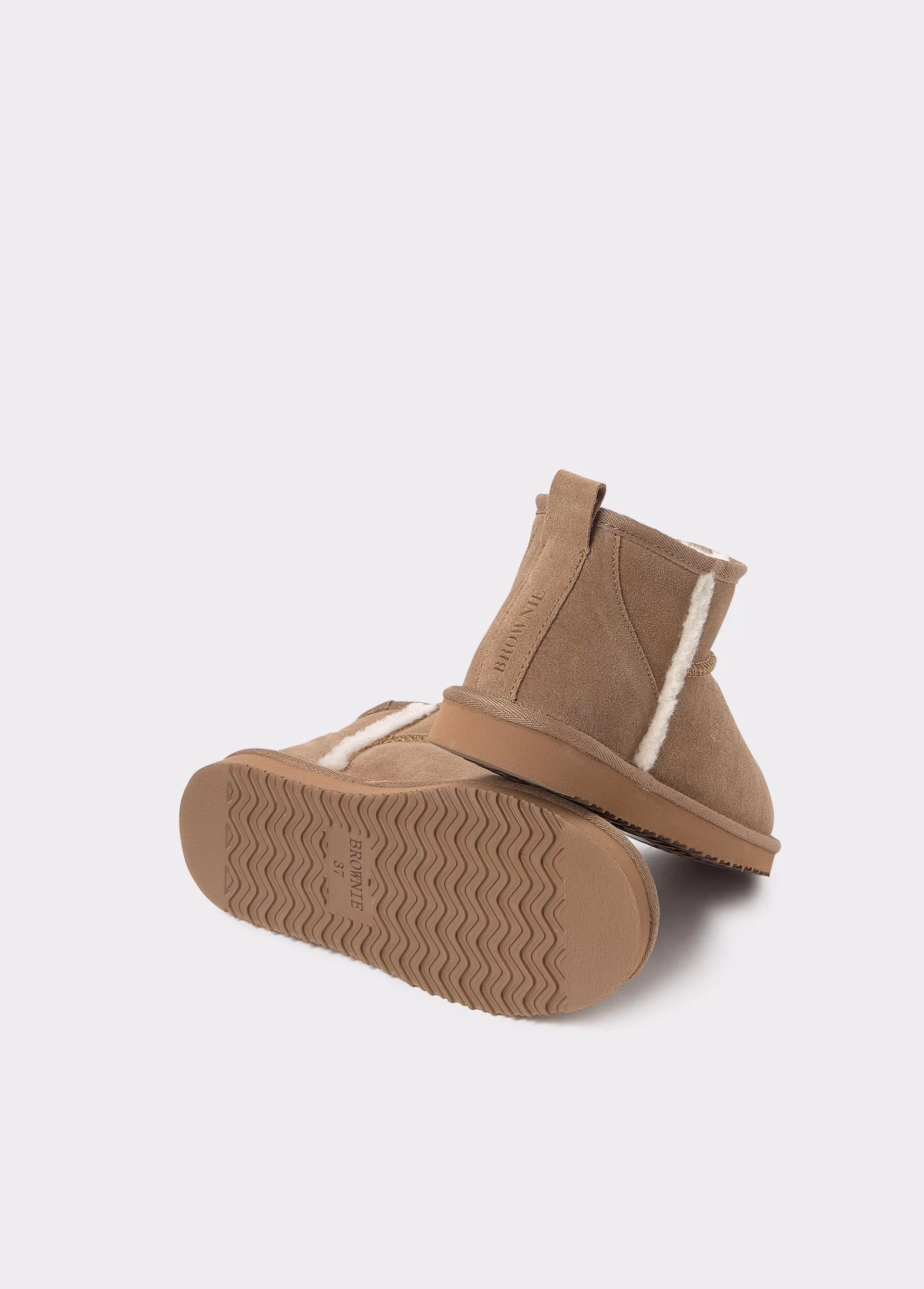 botn_bajo_piel_pelo_3-1.webp Brownie Botín bajo piel pelo