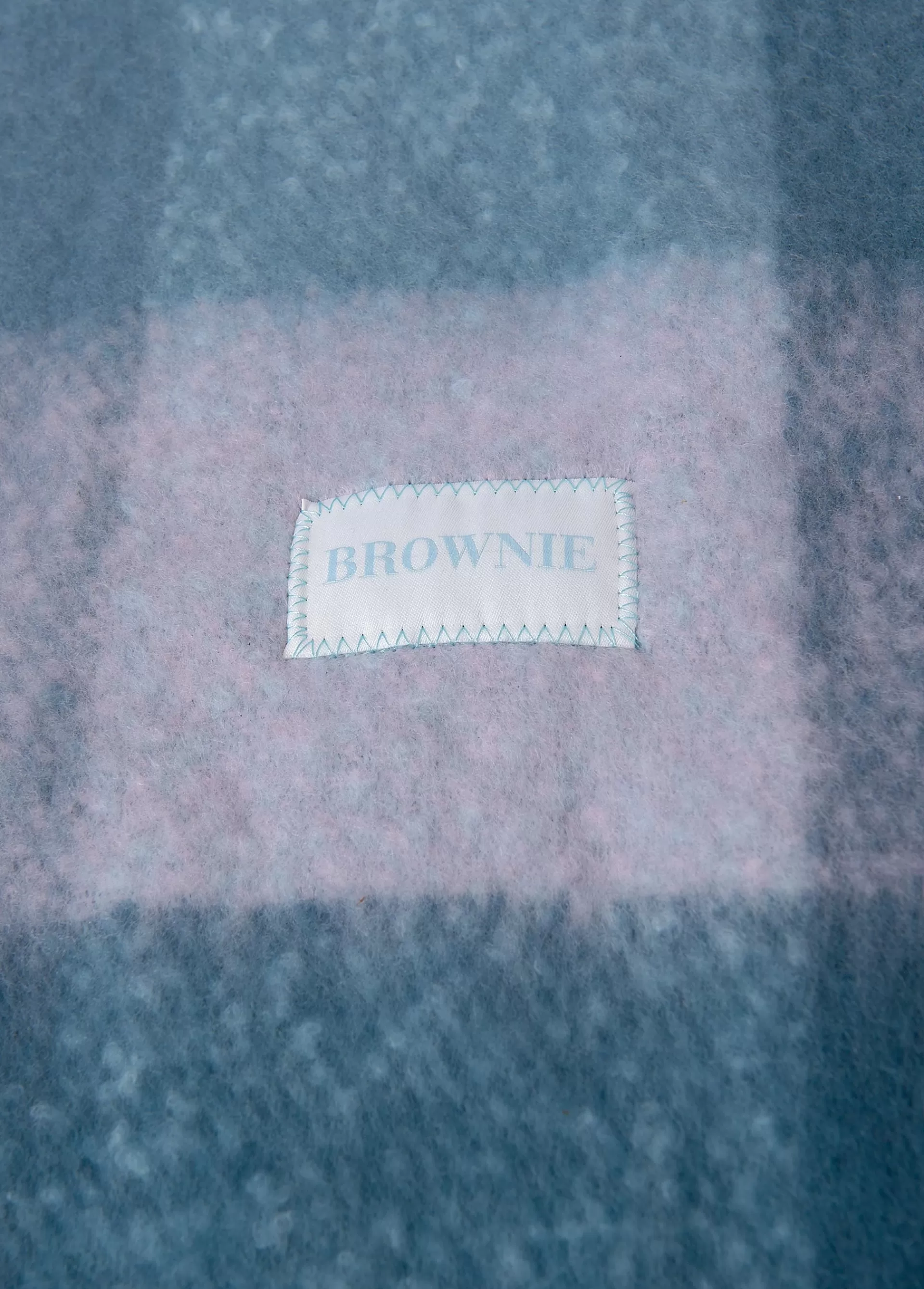 bufanda_gruesa_cuadros_flecos_3-1.webp Brownie Bufanda gruesa cuadros flecos