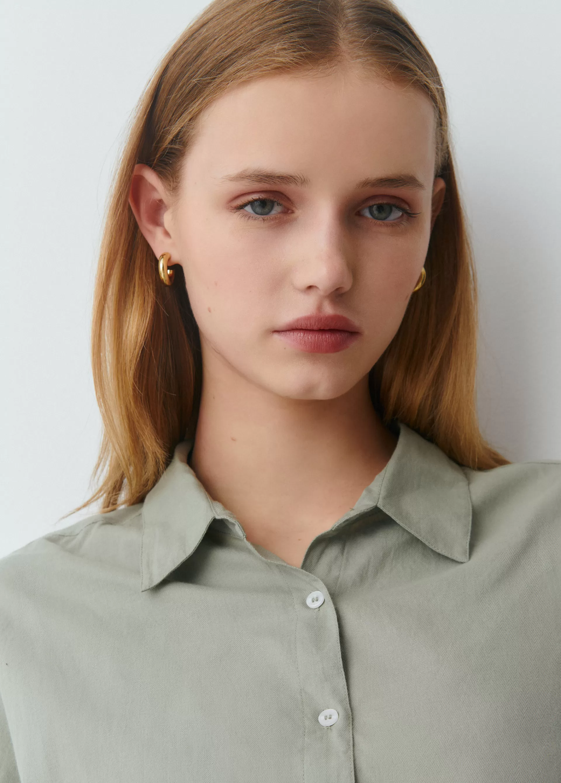 camisa_bsica_lisa_2-3.webp Brownie Camisa básica lisa