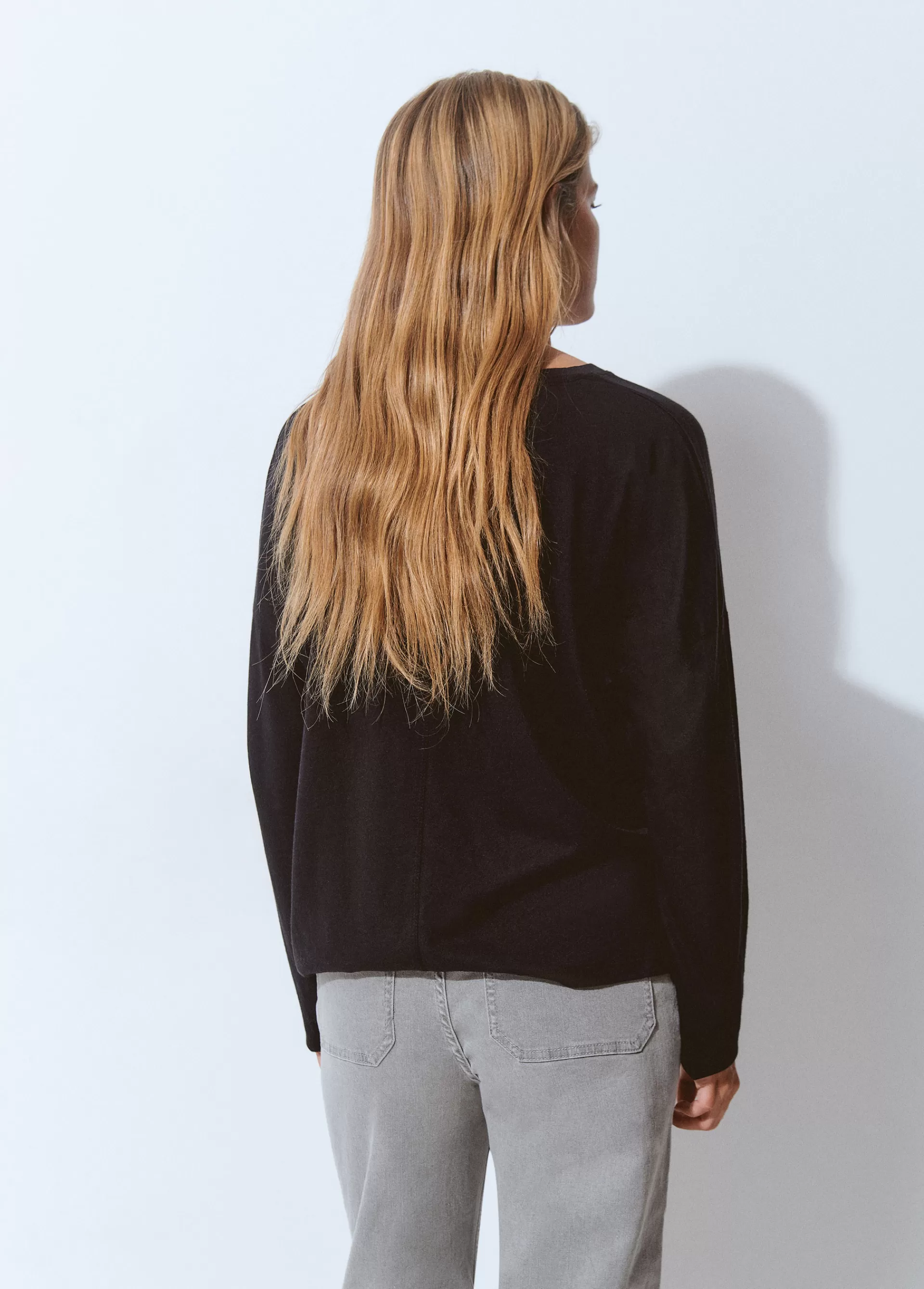 camiseta_lisa_manga_larga_4.webp Brownie Camiseta lisa manga larga