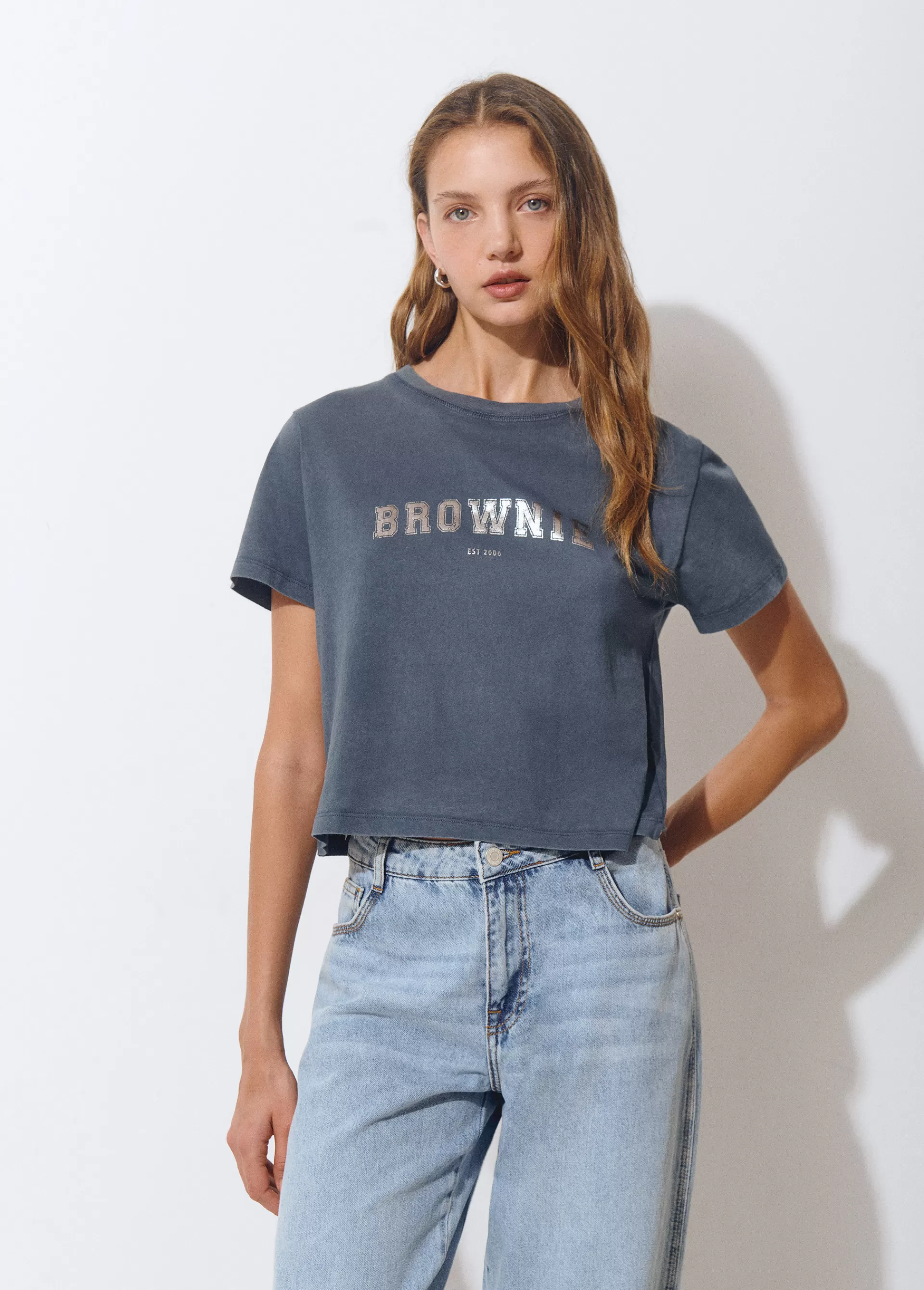 camiseta_logo_brownie_2.webp Brownie Camiseta logo