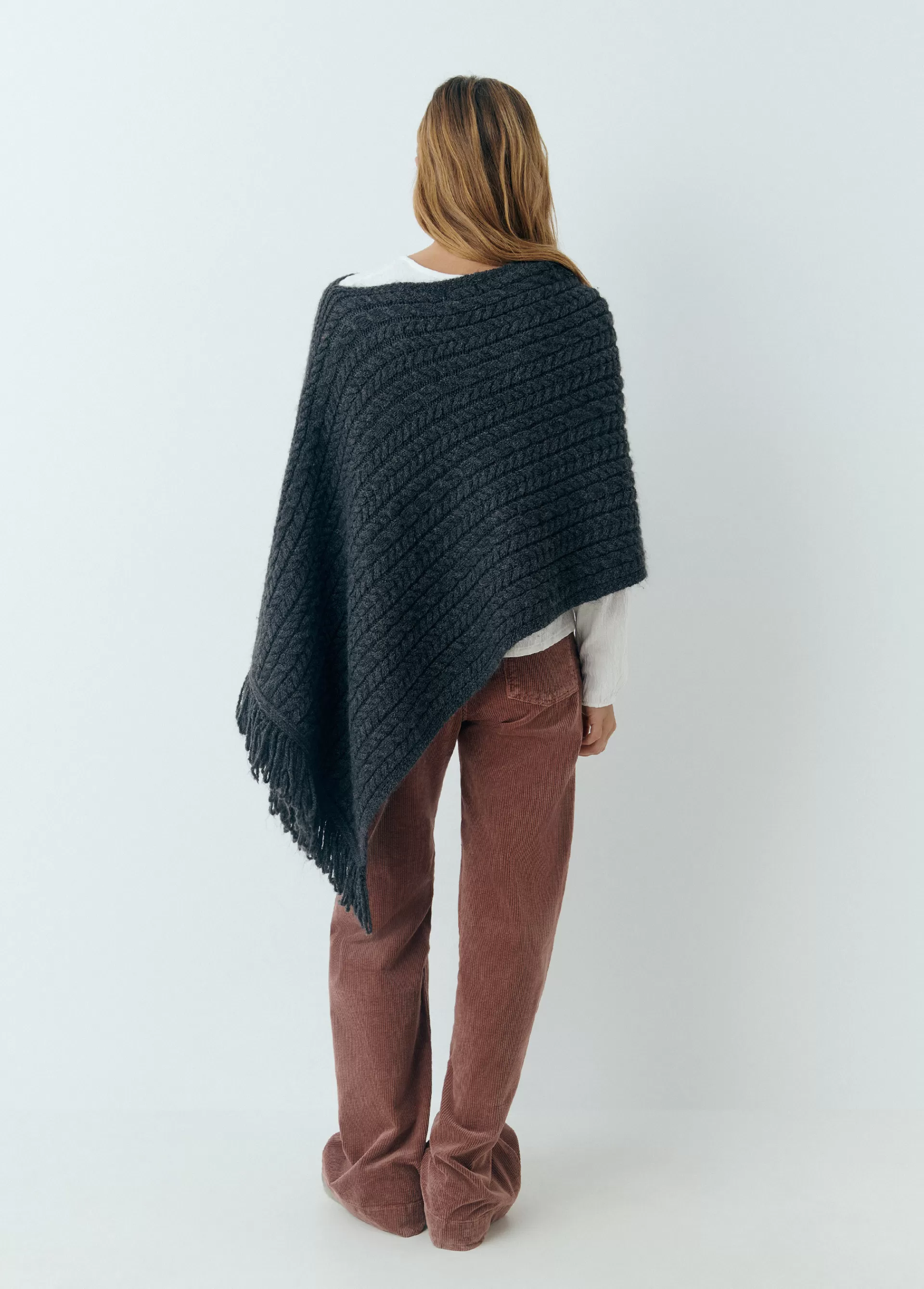 capa_trenzas_flecos_3.webp Brownie Capa trenzas flecos