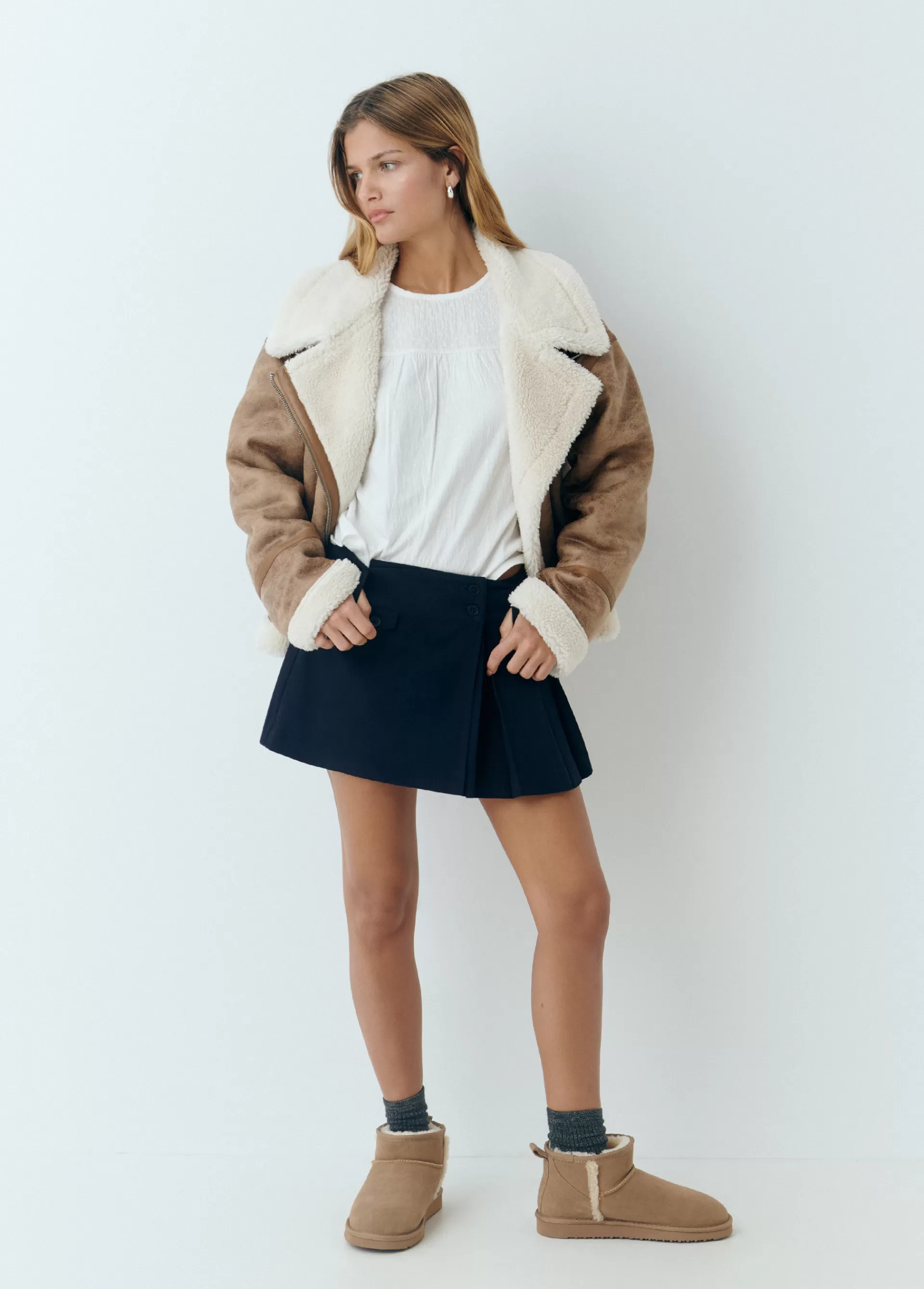 cazadora_doble_faz_efecto_piel_1.webp Brownie Cazadora doble faz efecto piel