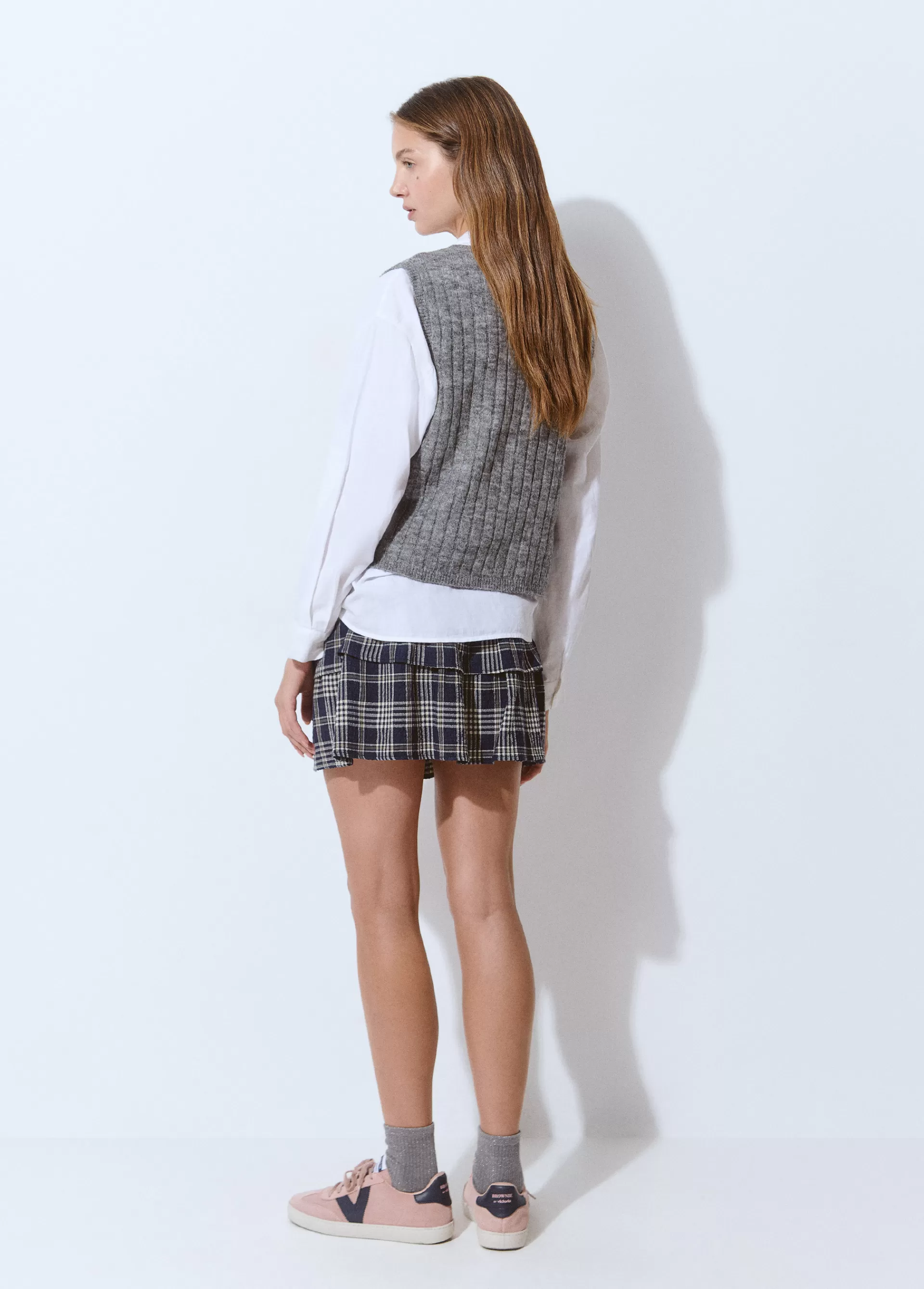 chaleco_bsico_3.webp Brownie Chaleco básico