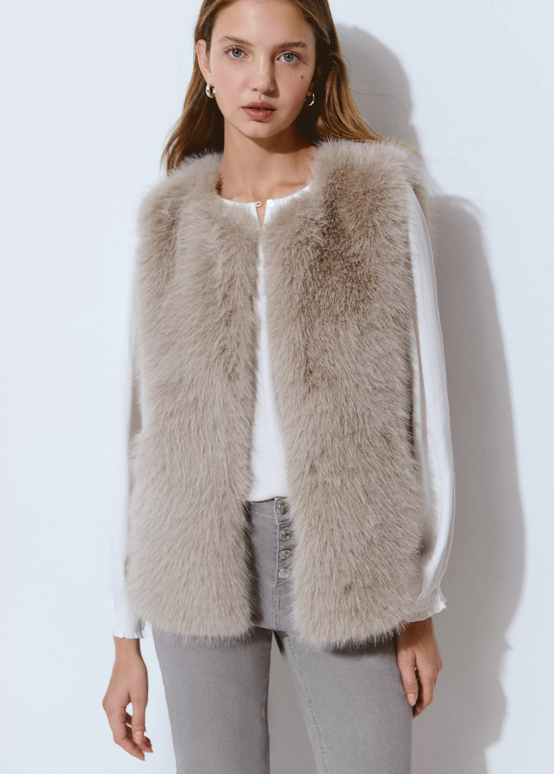 chaleco_efecto_pelo_2-1.webp Brownie Chaleco efecto pelo