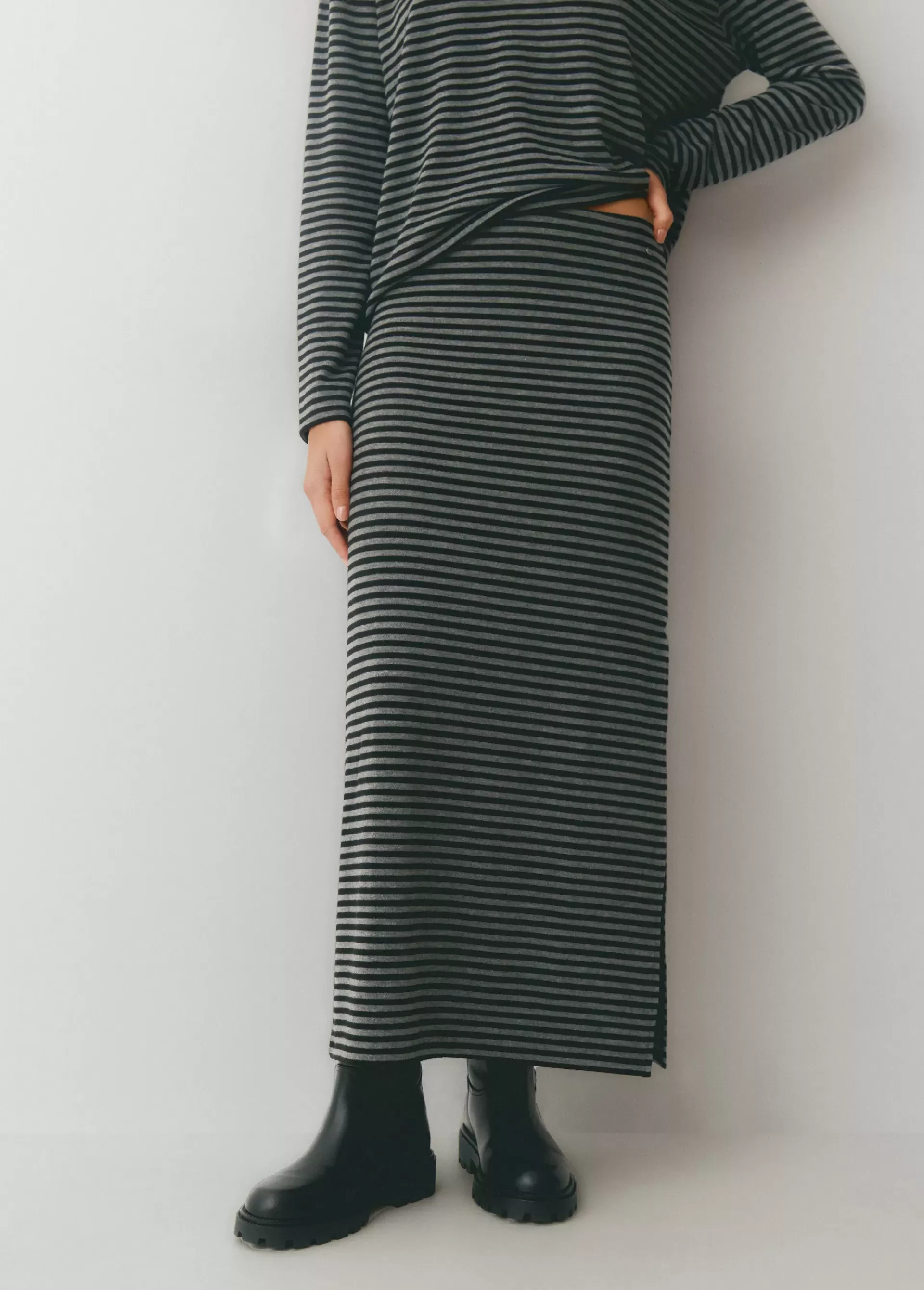 Brownie Falda midi raya tejida bicolor