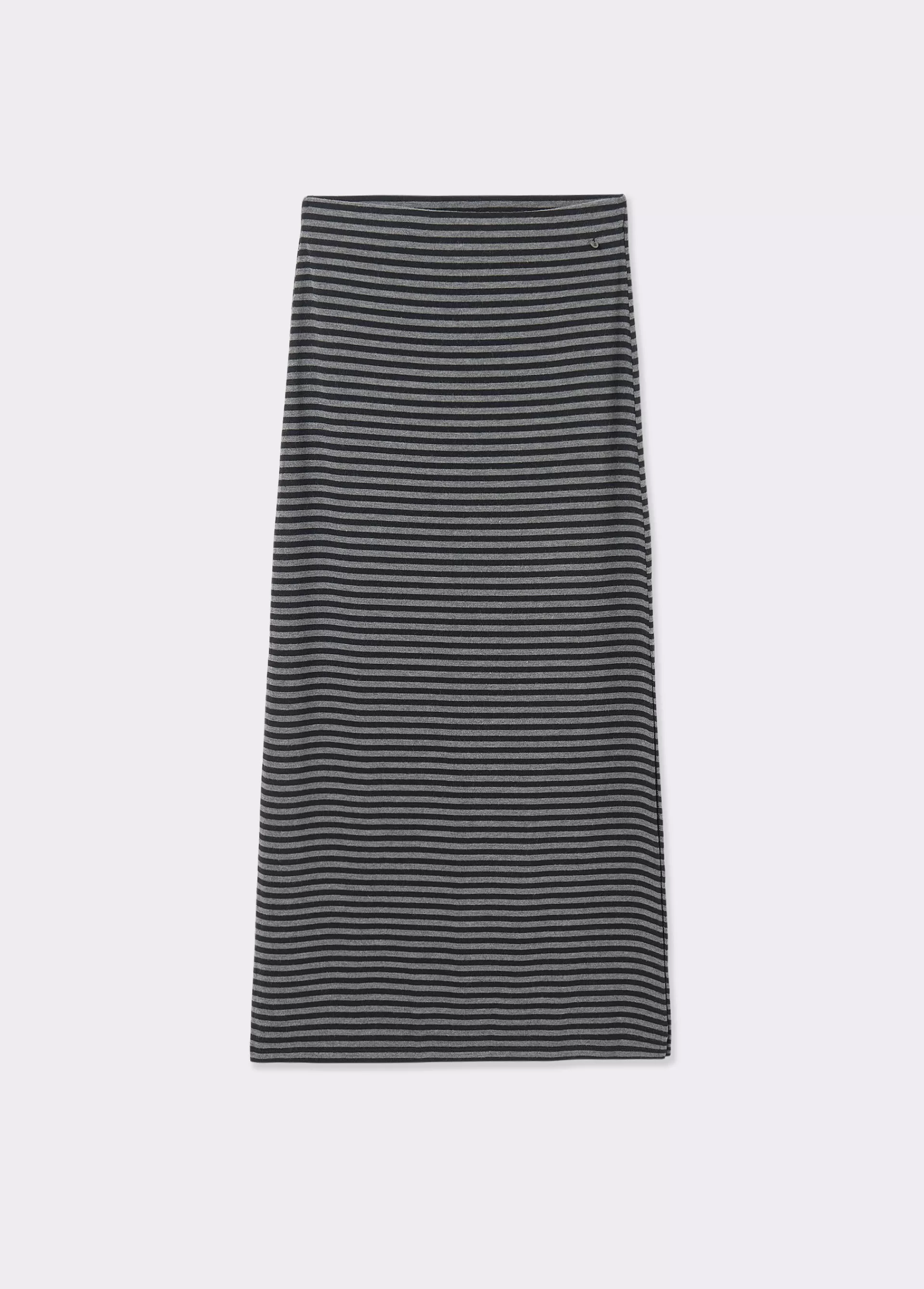 falda_midi_raya_tejida_bicolor_5.webp Brownie Falda midi raya tejida bicolor