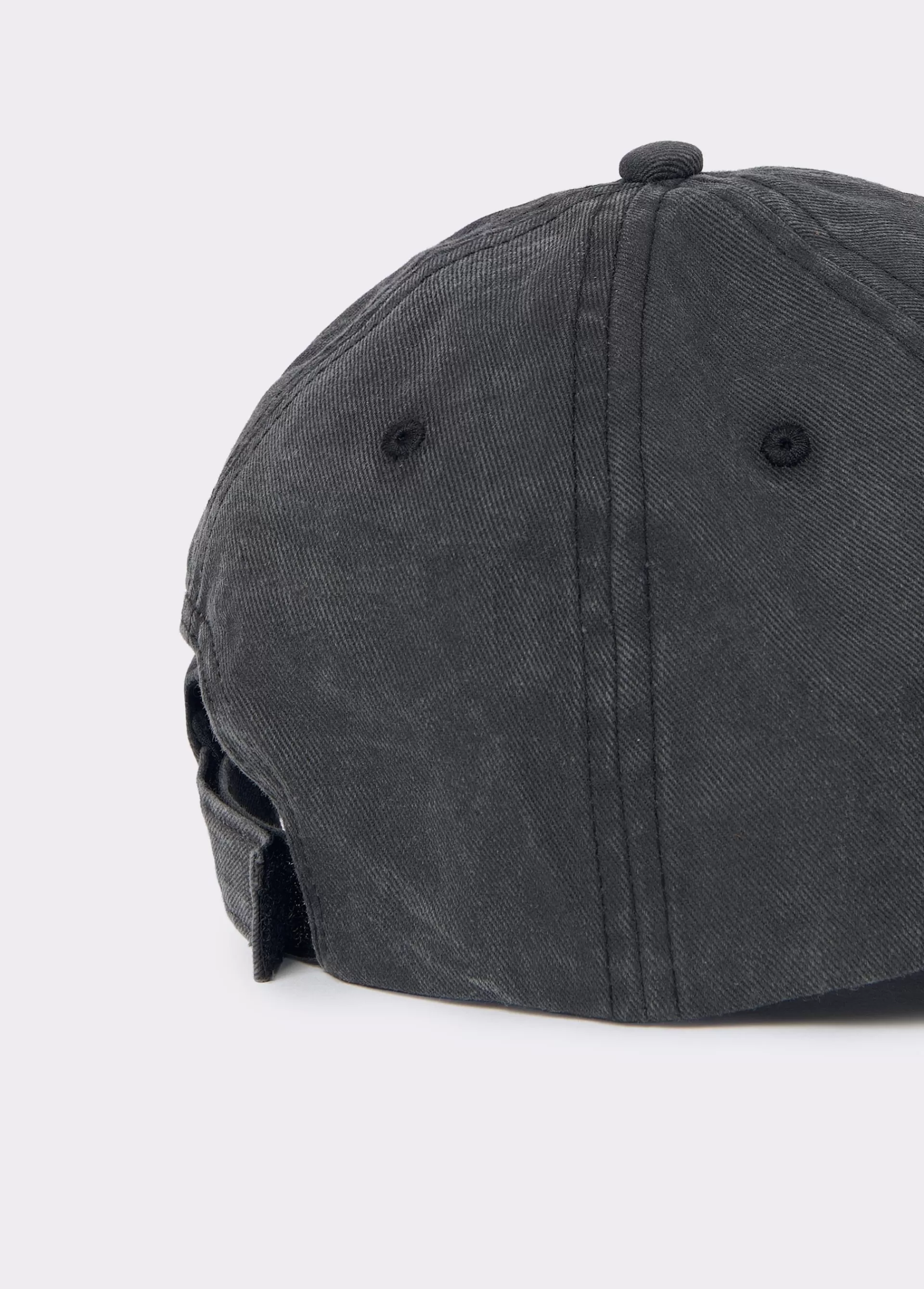 gorra_algodn_bordada_4-4.webp Brownie Gorra algodón bordada