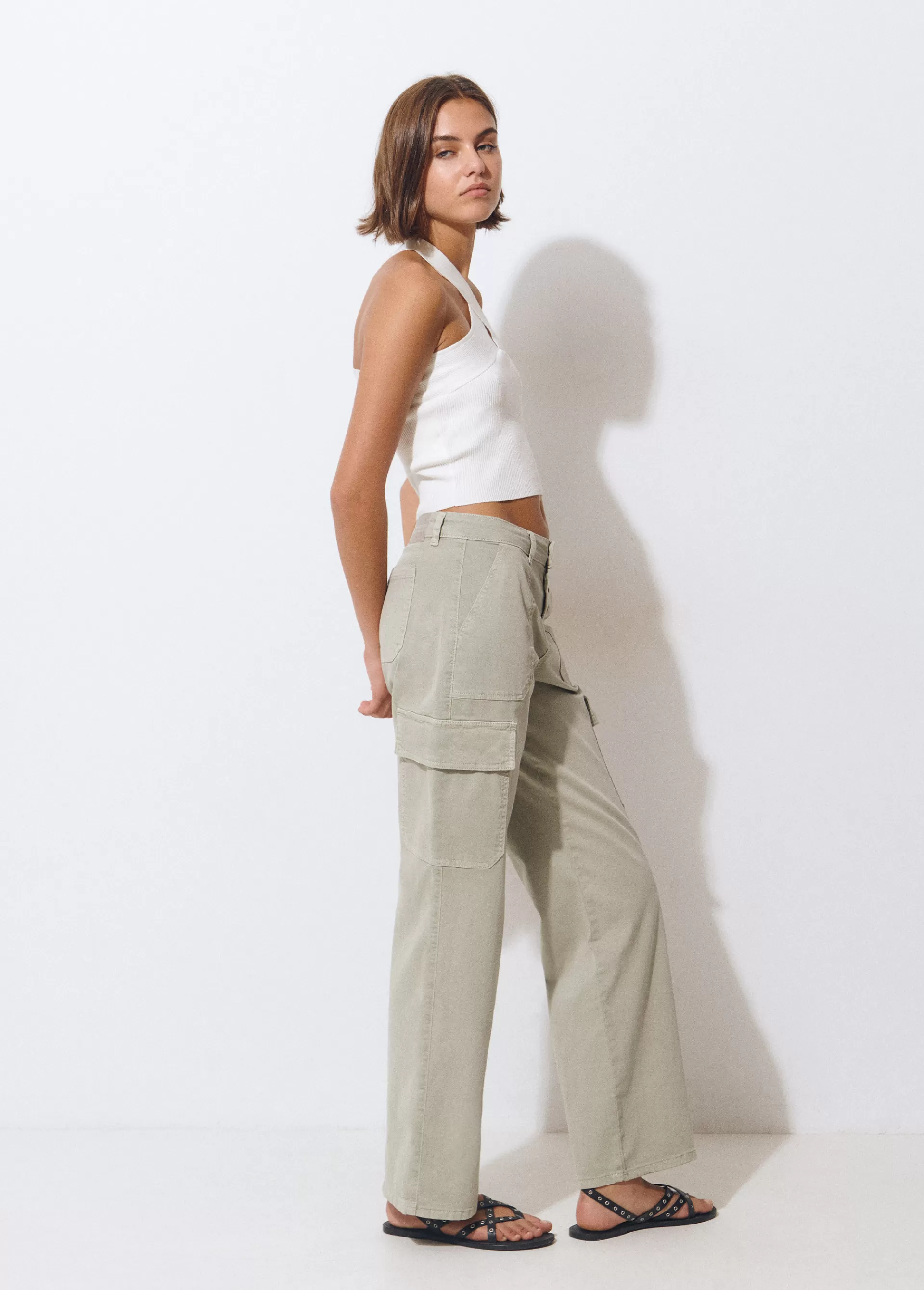 pantaln_recto_cargo_2.webp Brownie Pantalón recto cargo