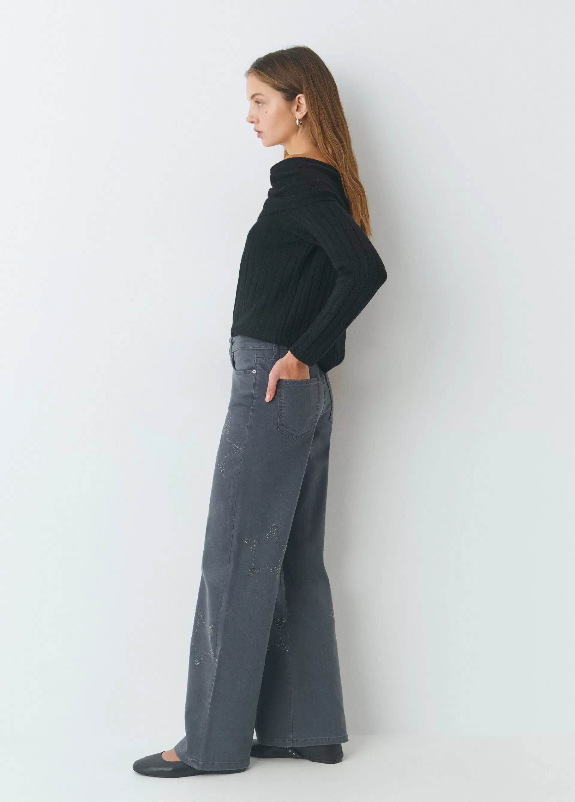 pantaln_recto_estrellas_2.webp Brownie Pantalón recto estrellas