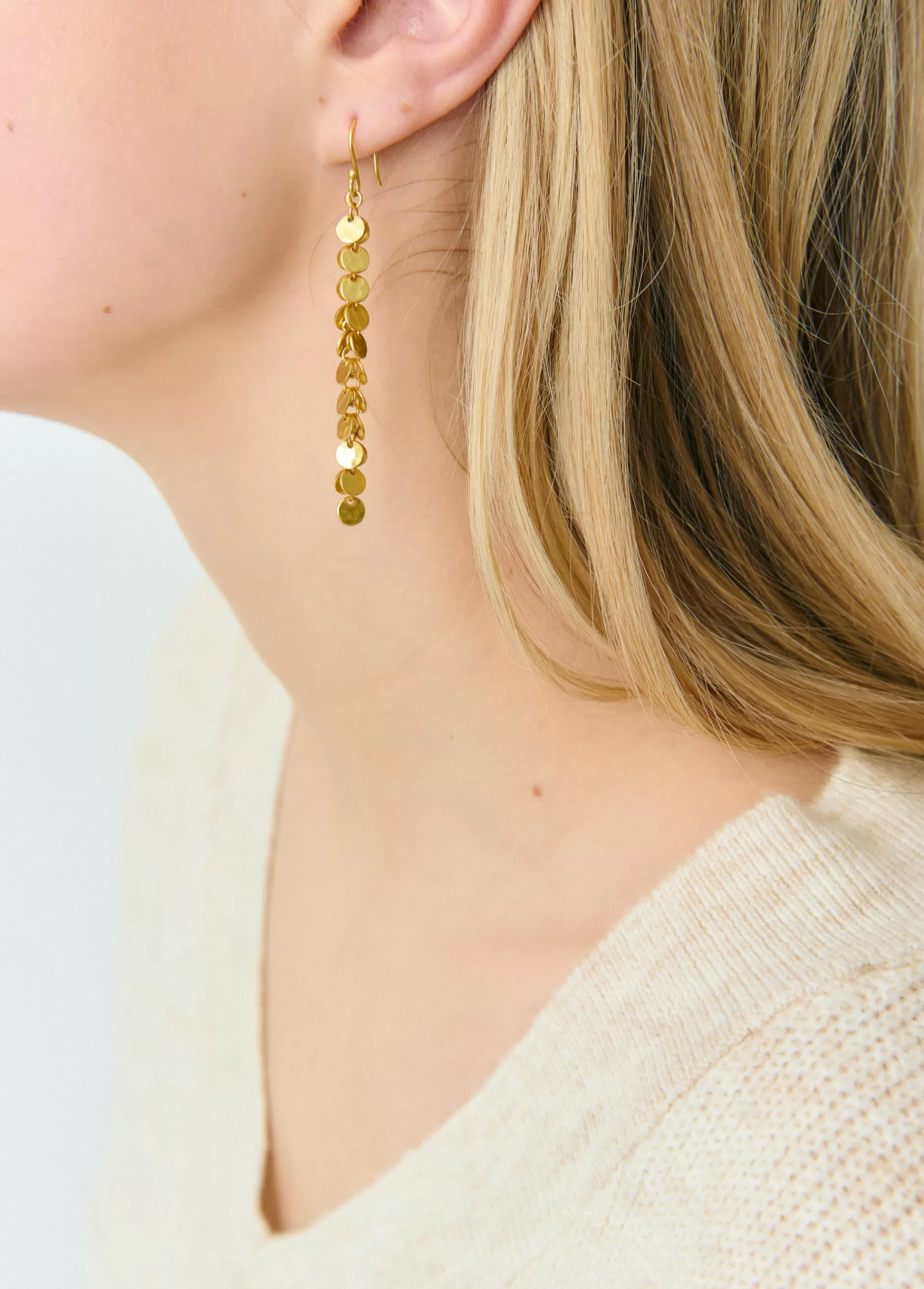 pendientes_largos_chapas_grabadas_2-1.webp Brownie Pendientes largos chapas grabadas