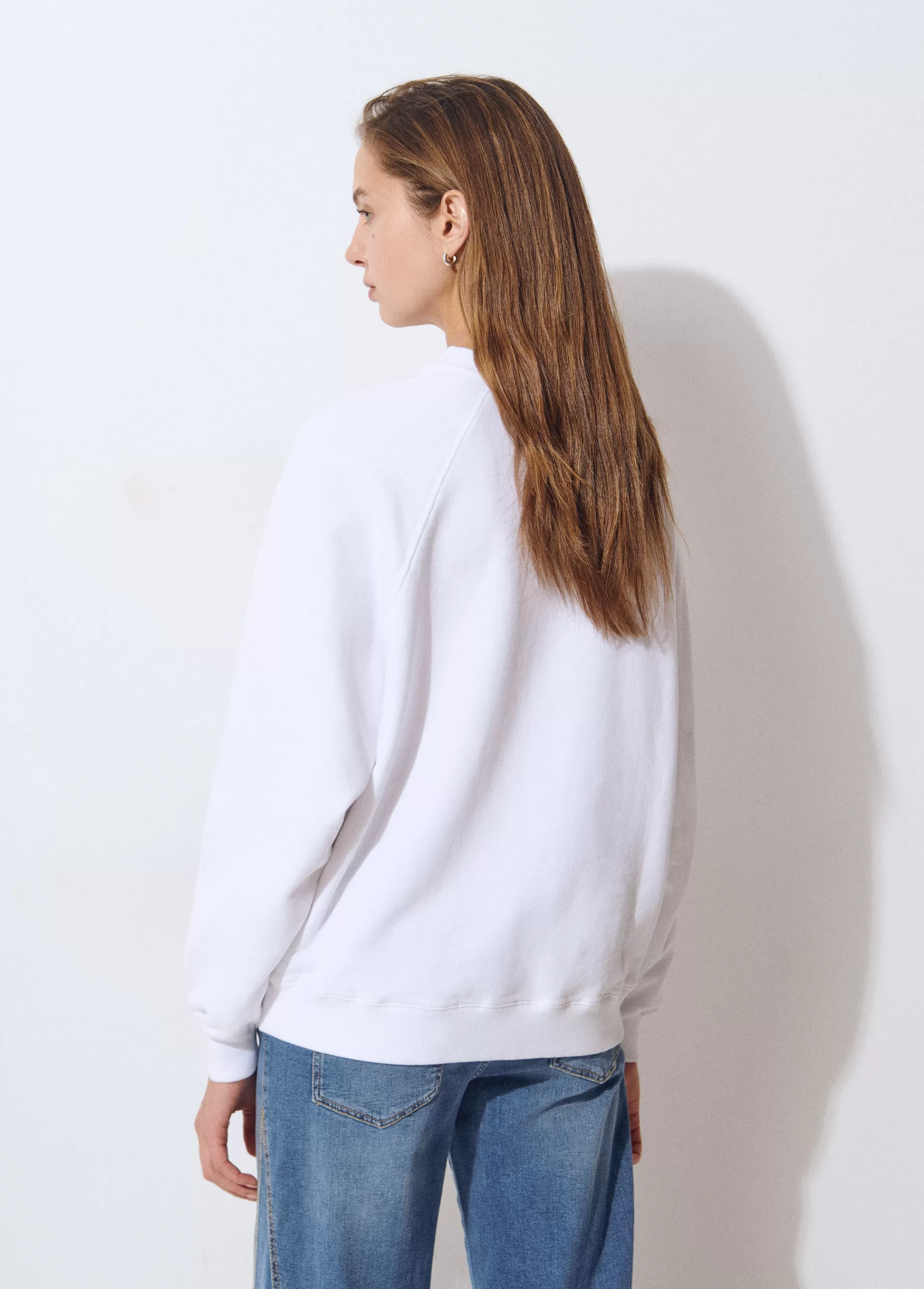 sudadera_bordada_manga_ranglan_3.webp Brownie Sudadera bordada manga ranglan