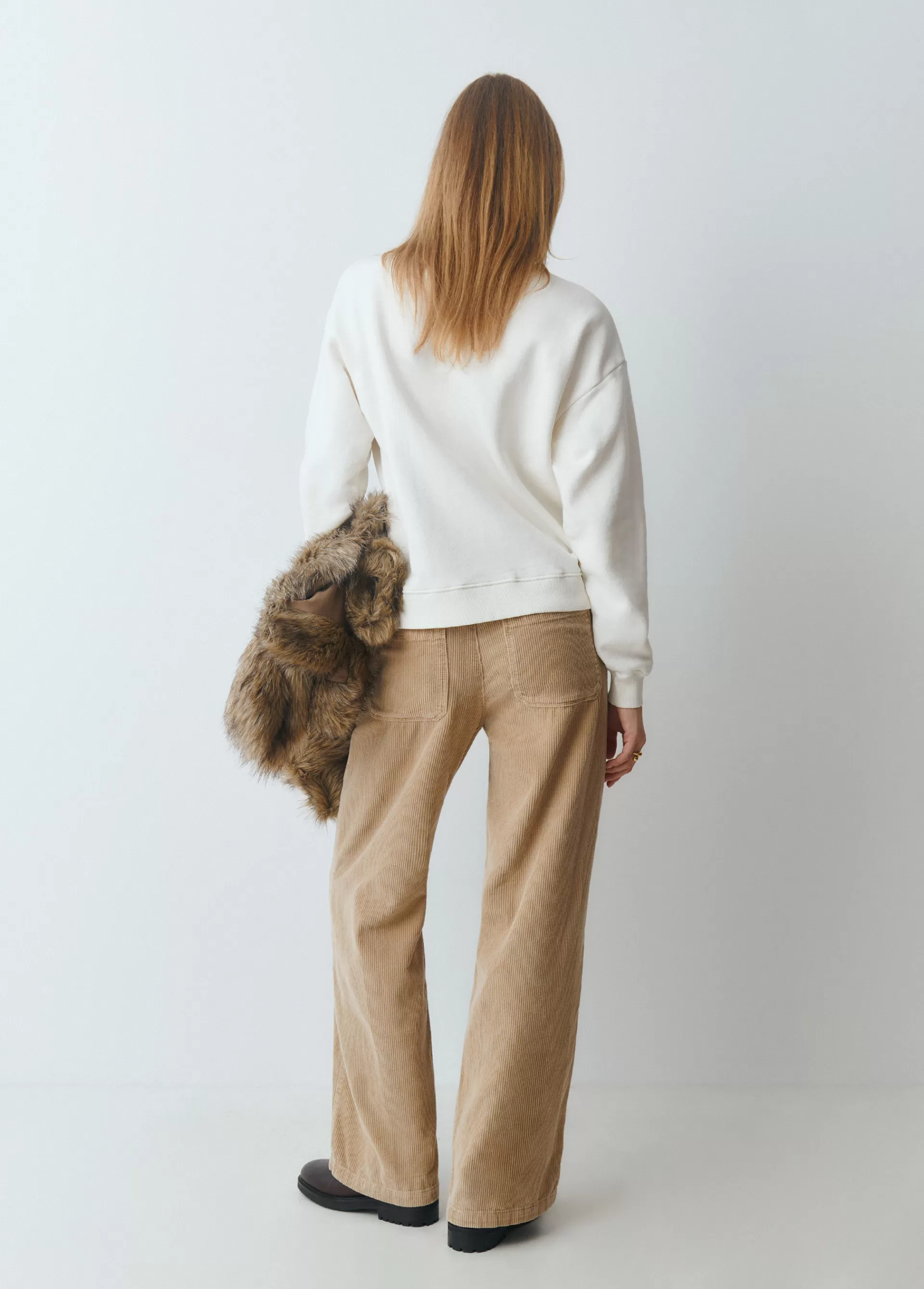 sudadera_parche_cuadros_3.webp Brownie Sudadera parche cuadros