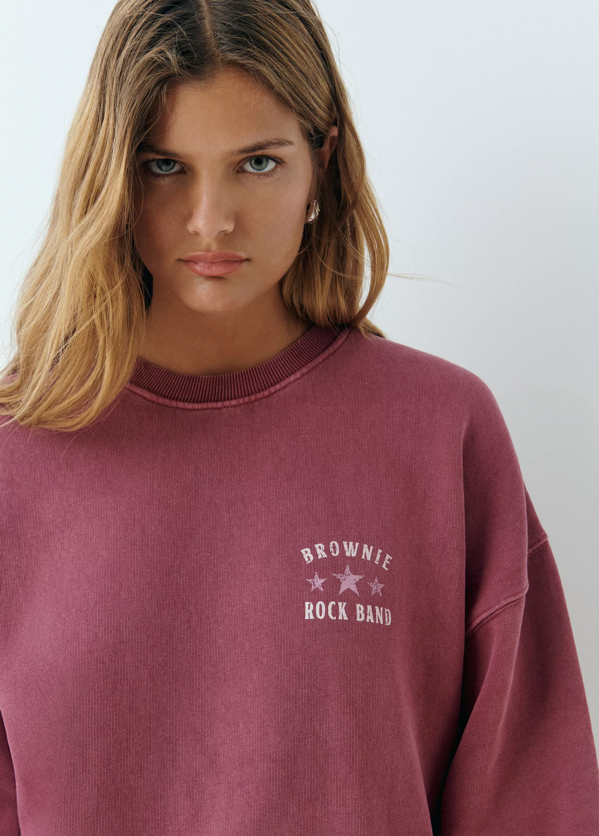 sudadera_print_espalda_glitter_3.webp Brownie Sudadera print espalda glitter