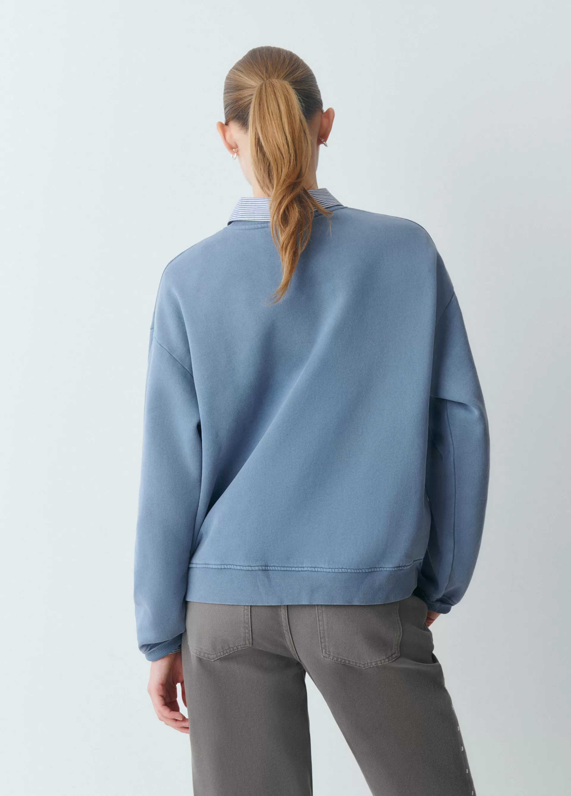 sudadera_texto_desflecado_4.webp Brownie Sudadera texto desflecado